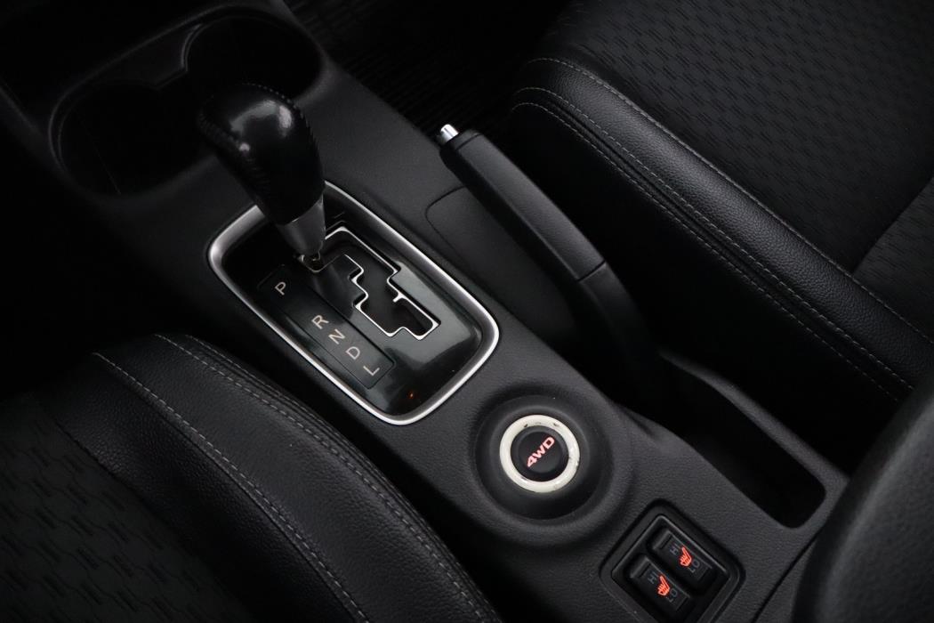 MITSUBISHI Outlander 2014