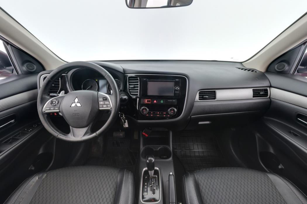 MITSUBISHI Outlander 2014