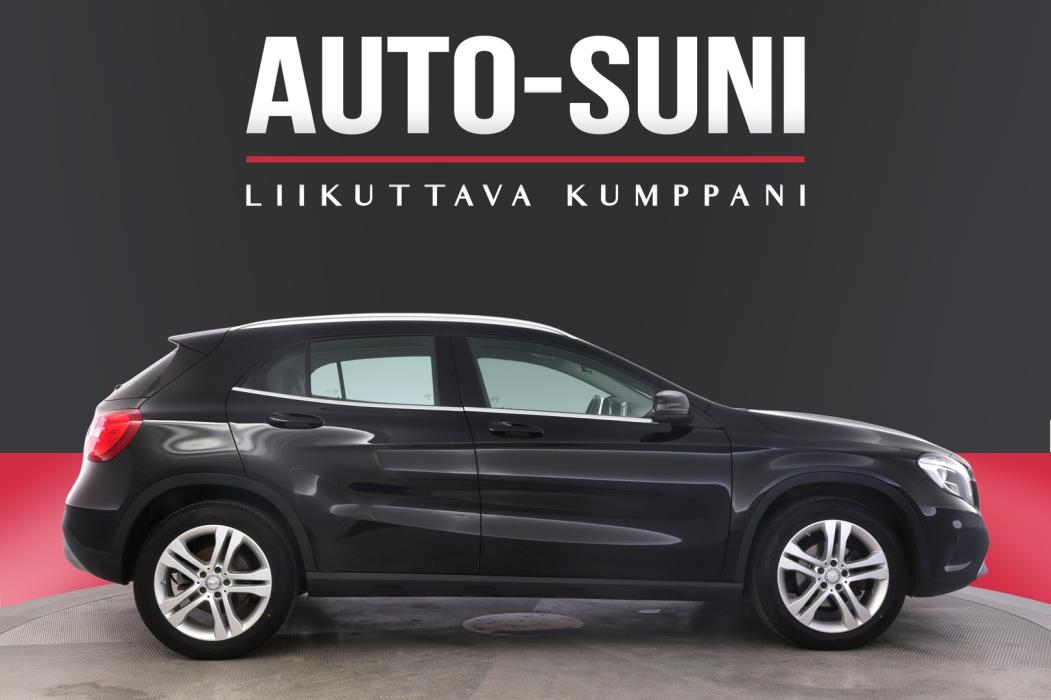 MERCEDES-BENZ GLA 2014