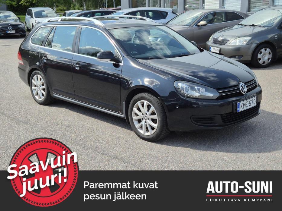VOLKSWAGEN Golf 2012