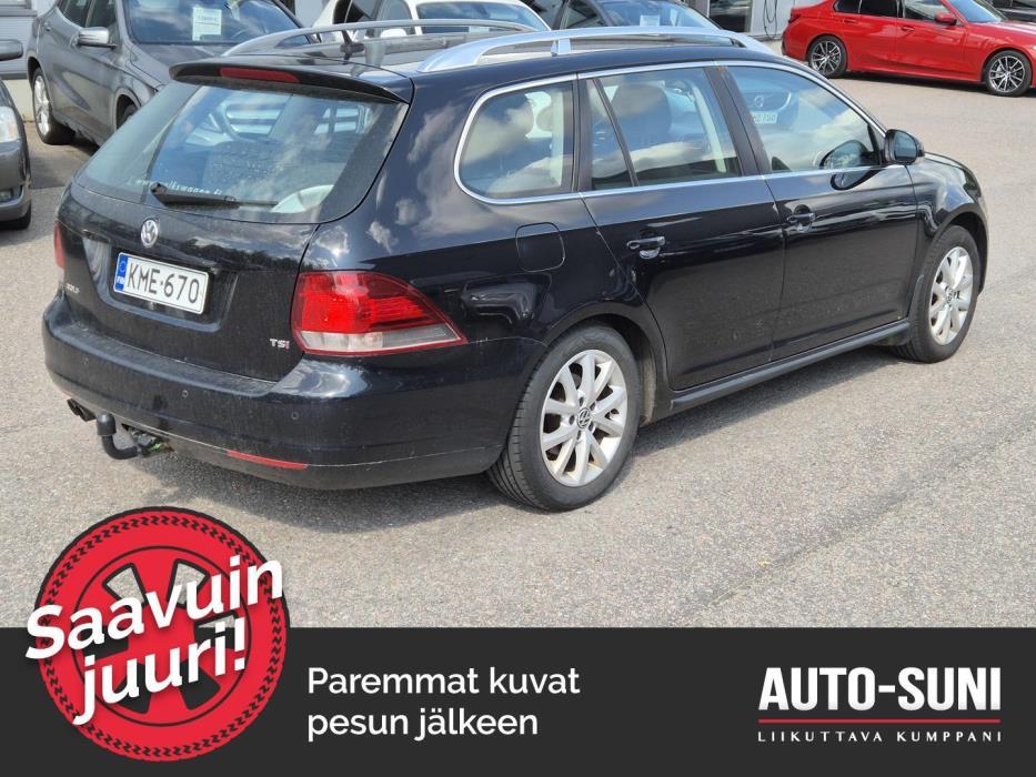 VOLKSWAGEN Golf 2012