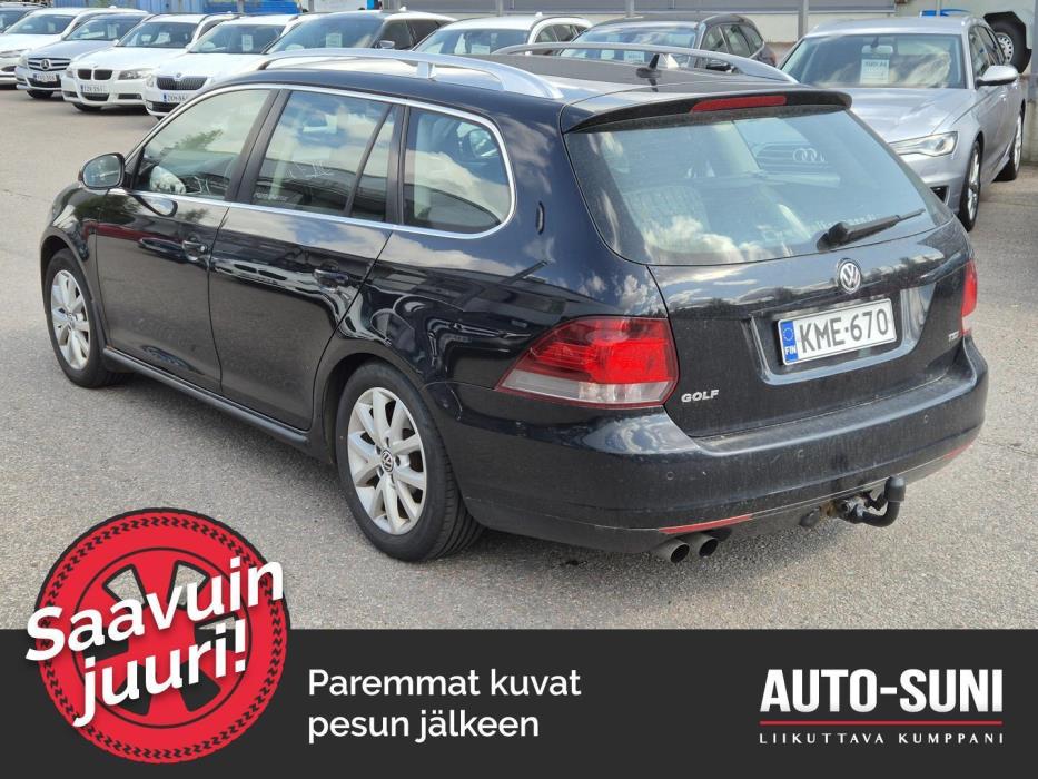 VOLKSWAGEN Golf 2012