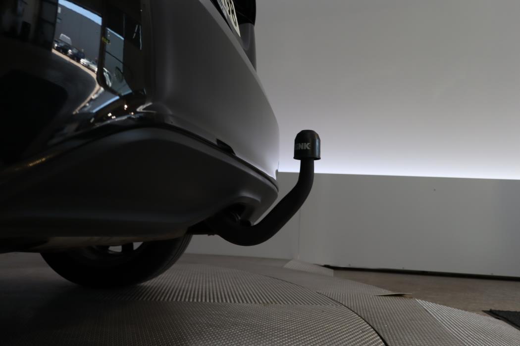 MERCEDES-BENZ A 2014