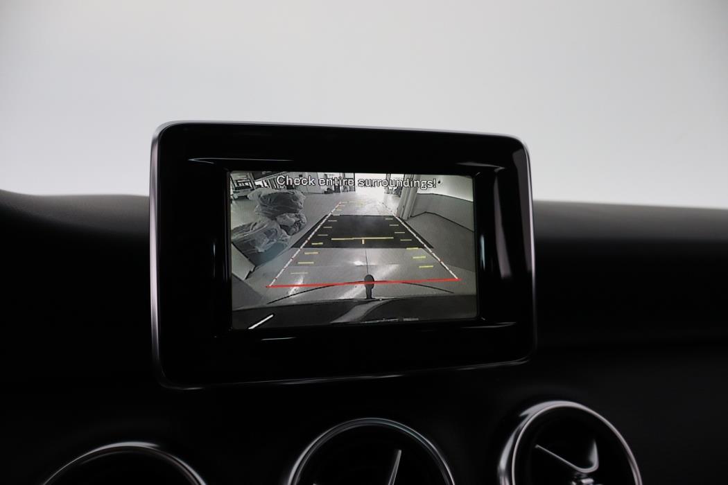 MERCEDES-BENZ A 2014