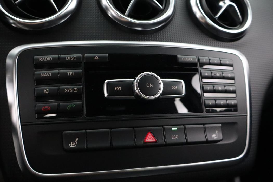 MERCEDES-BENZ A 2014