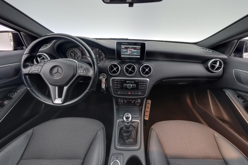 MERCEDES-BENZ A 2014