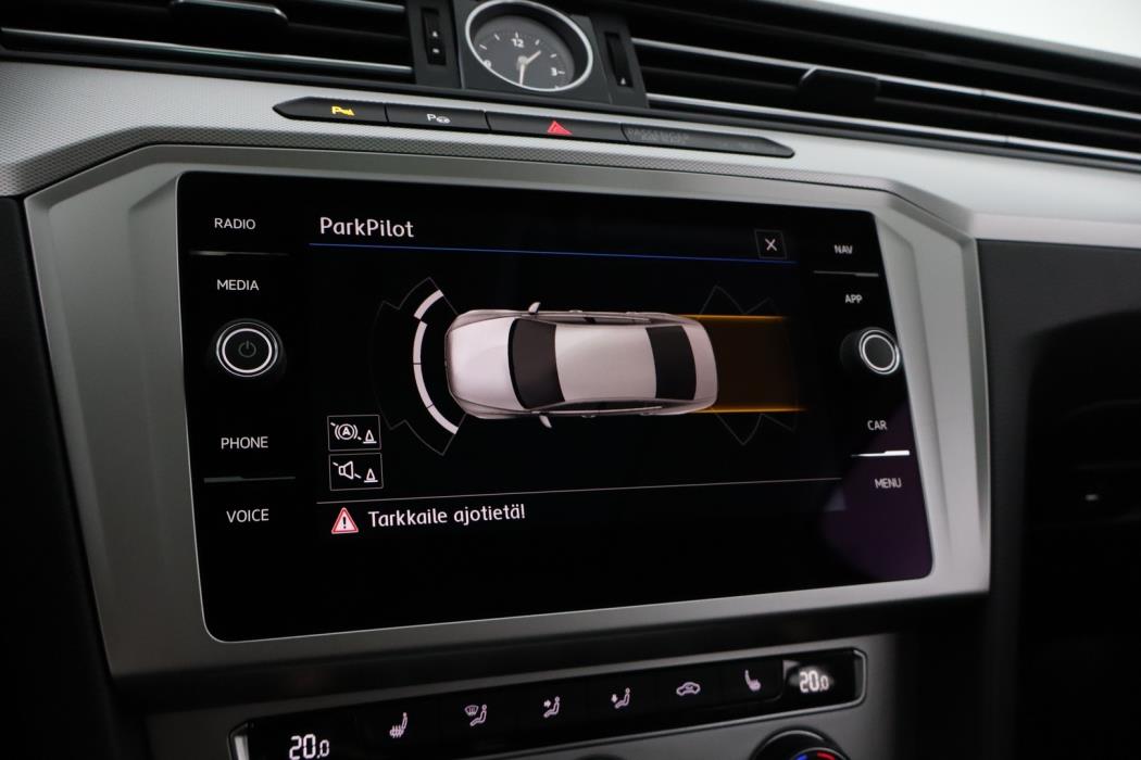 VOLKSWAGEN Passat 2018