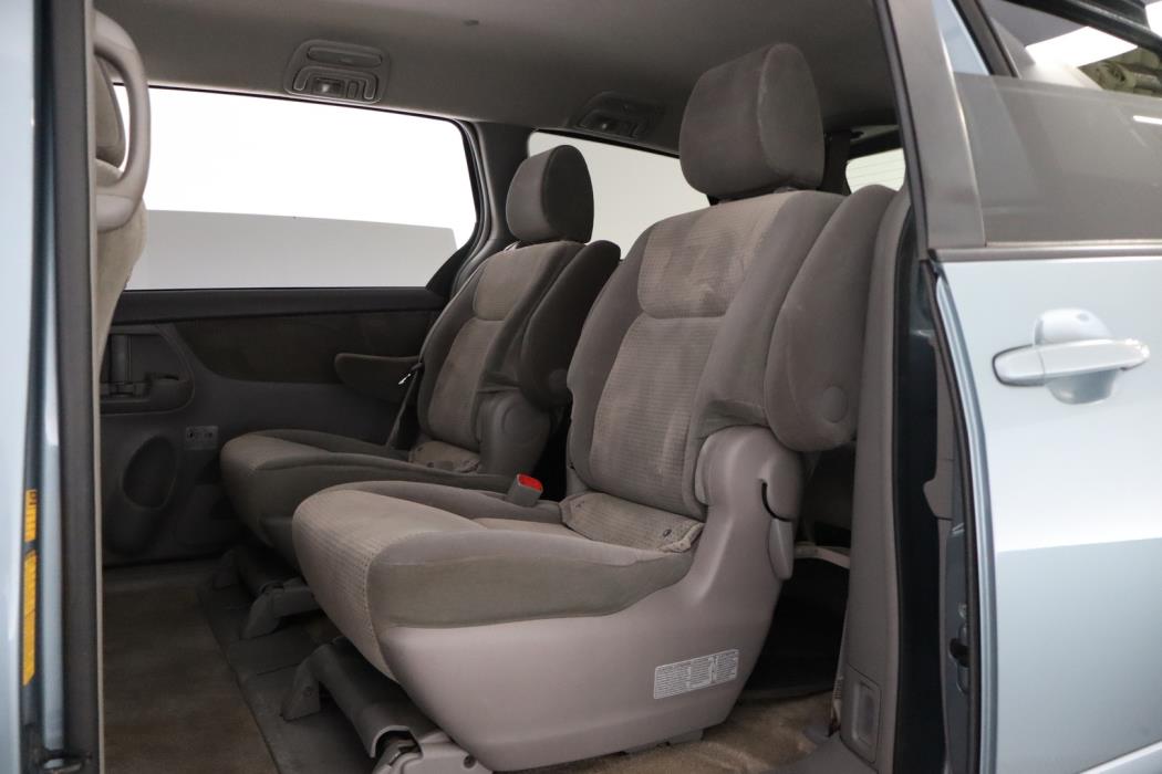 TOYOTA Sienna 2009
