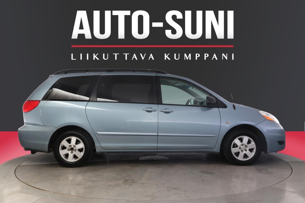 TOYOTA Sienna 2009