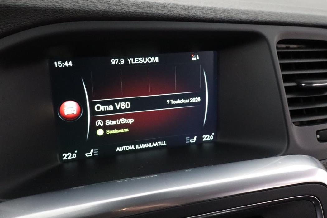 VOLVO V60 2015