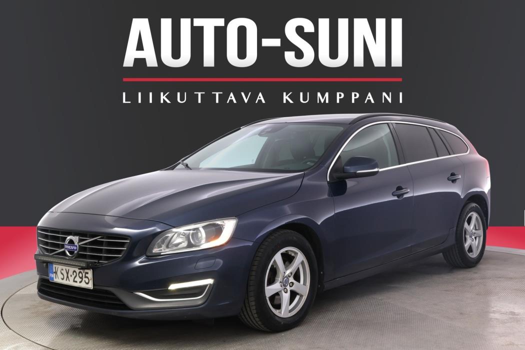 VOLVO V60 2015