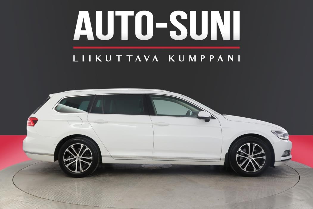 VOLKSWAGEN Passat 2018