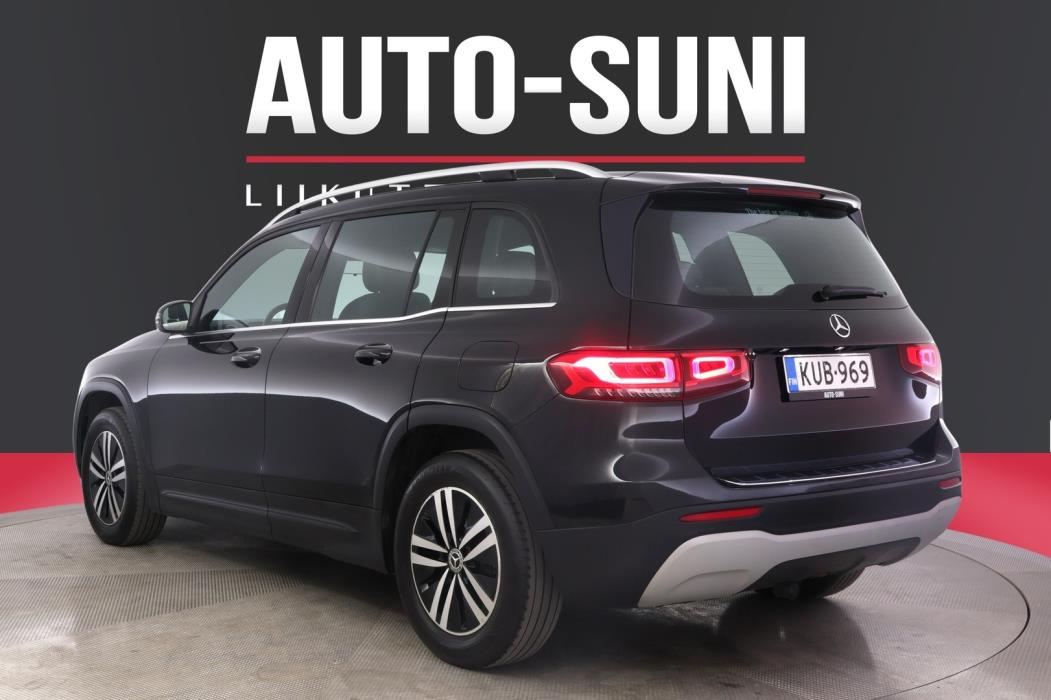 MERCEDES-BENZ GLB 2021