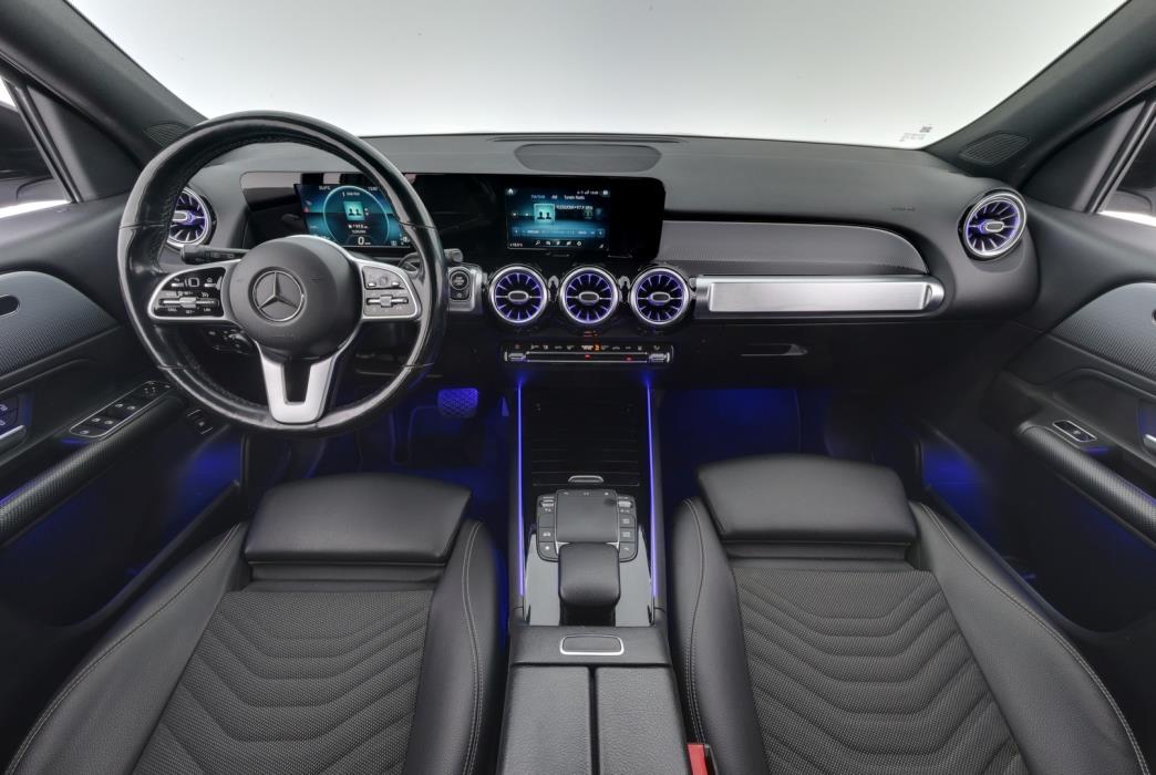 MERCEDES-BENZ GLB 2021