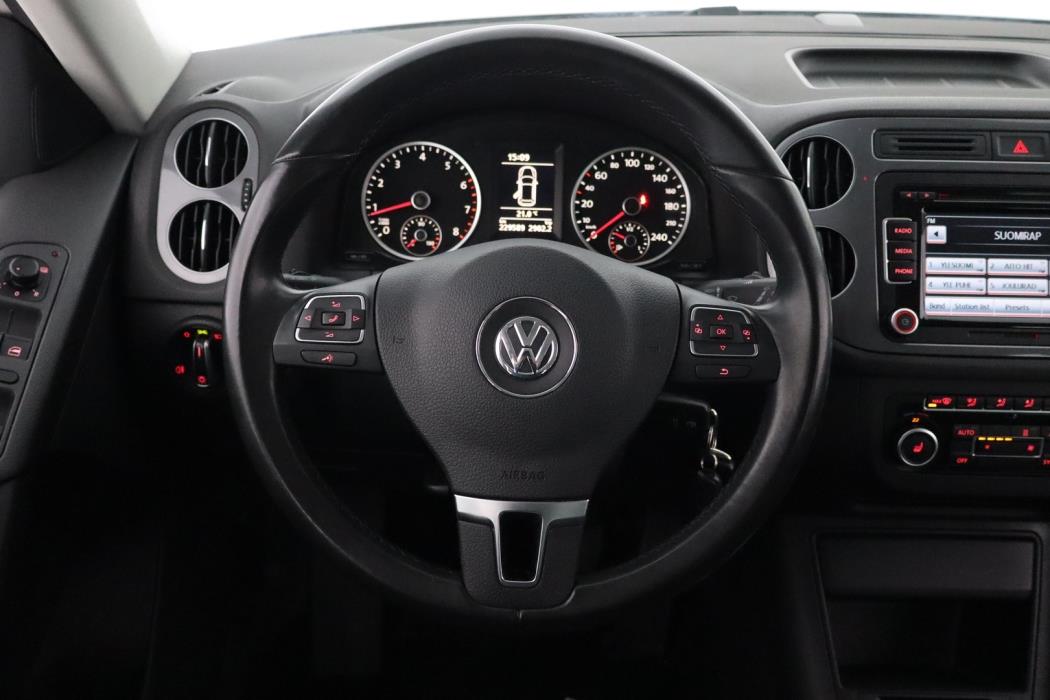 VOLKSWAGEN Tiguan 2013