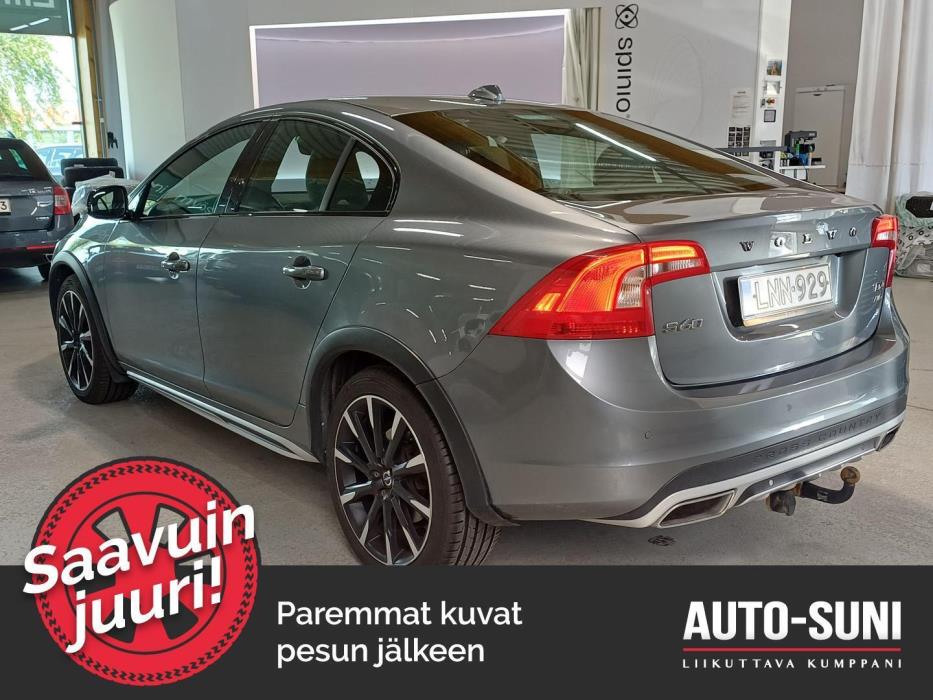 VOLVO S60 Cross Country 2016