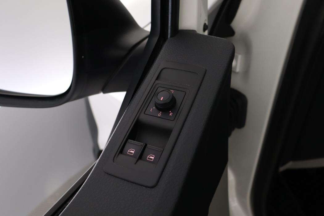 VOLKSWAGEN Transporter 2018