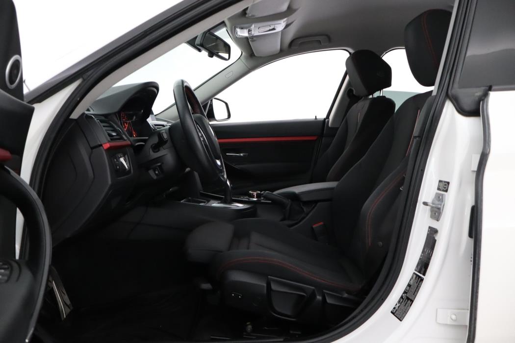 BMW 320 Gran Turismo 2013