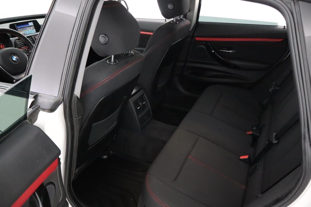 BMW 320 Gran Turismo 2013