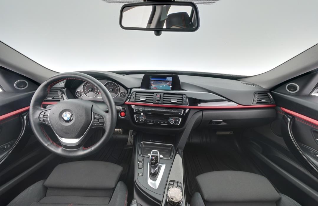 BMW 320 Gran Turismo 2013
