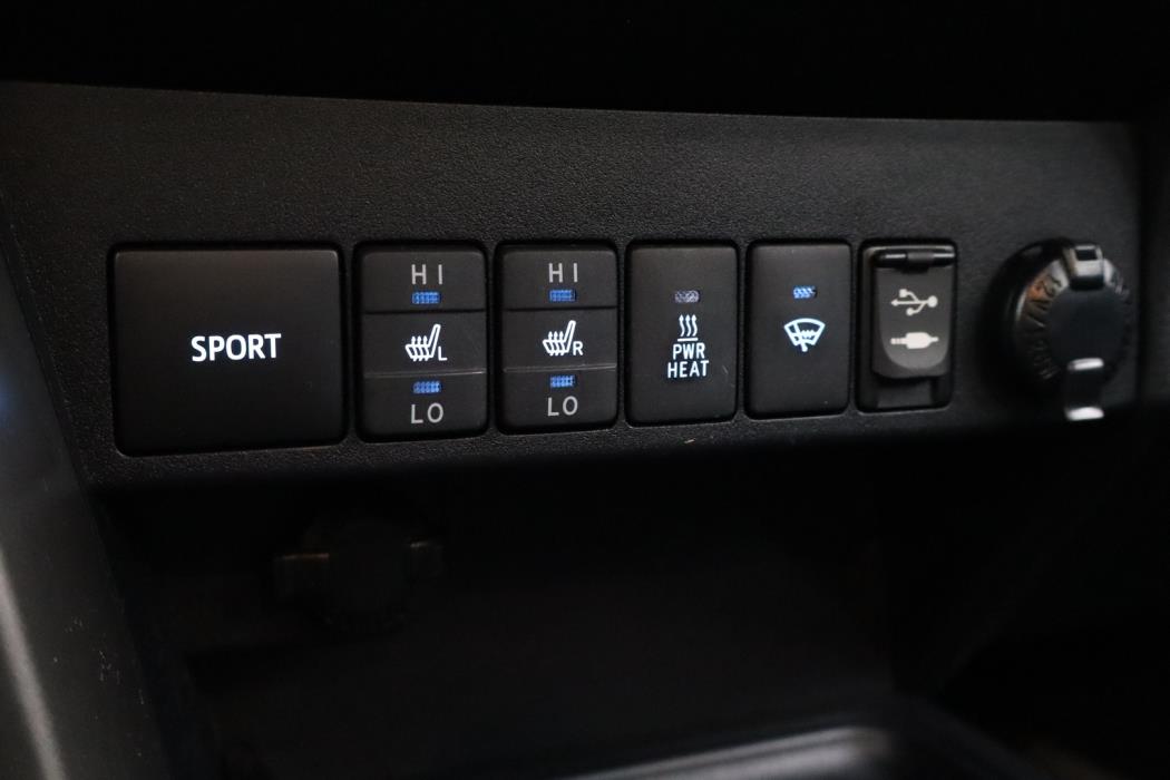 TOYOTA RAV4 2015