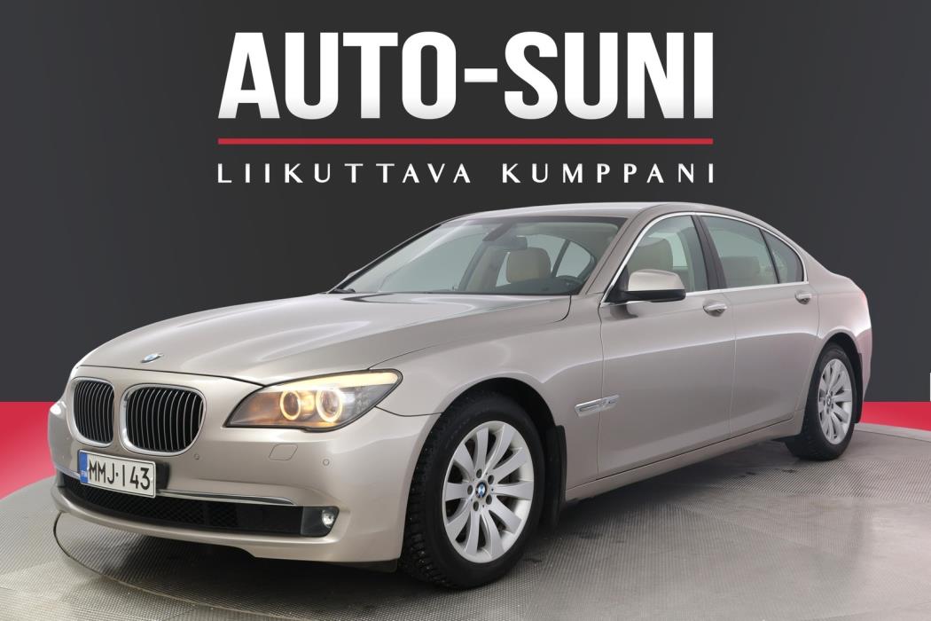 BMW 740 2011