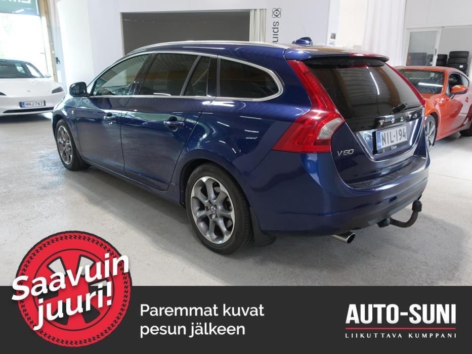 VOLVO V60 2011