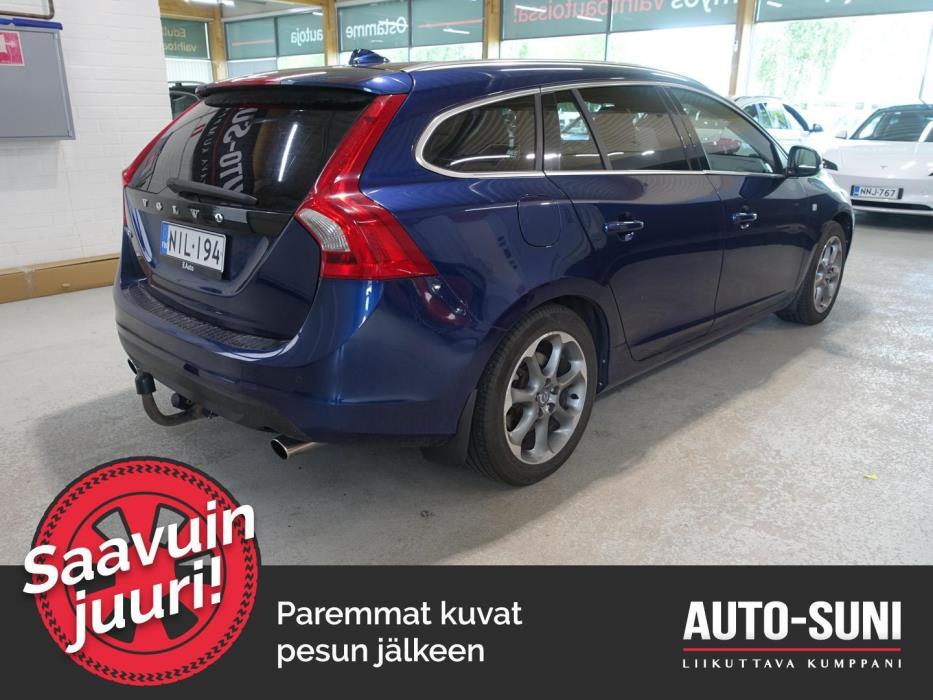VOLVO V60 2011