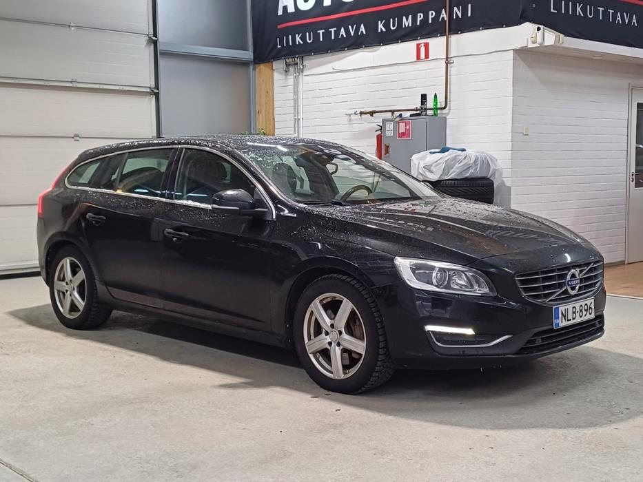 VOLVO V60 2017