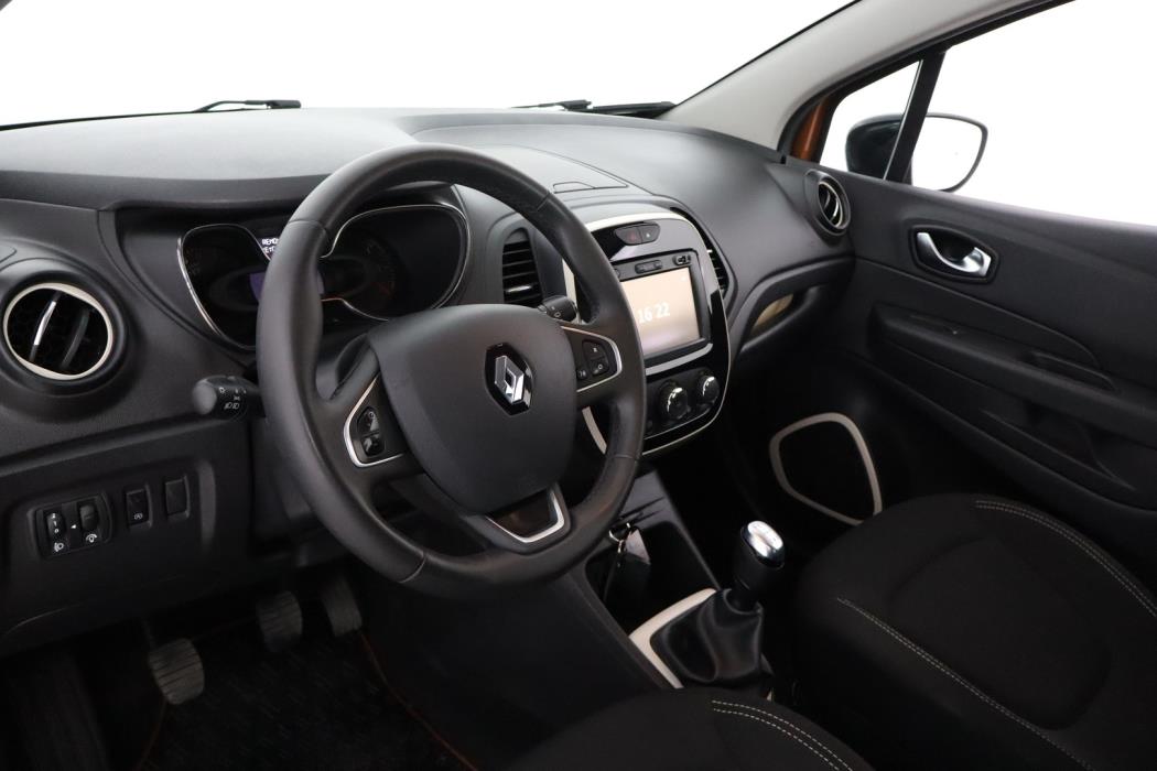 RENAULT Captur 2018