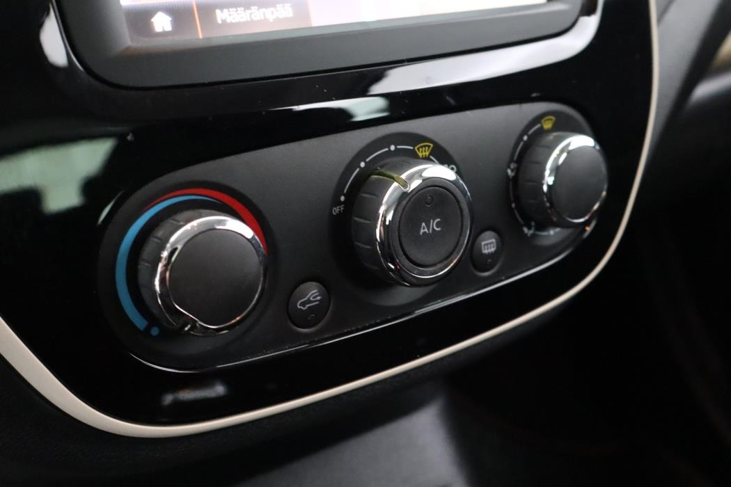 RENAULT Captur 2018