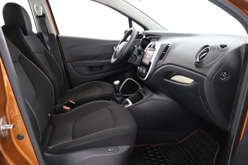 RENAULT Captur 2018