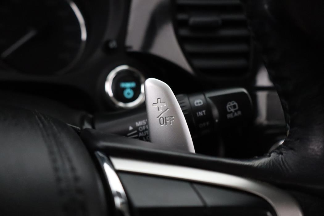 MITSUBISHI Outlander PHEV 2016