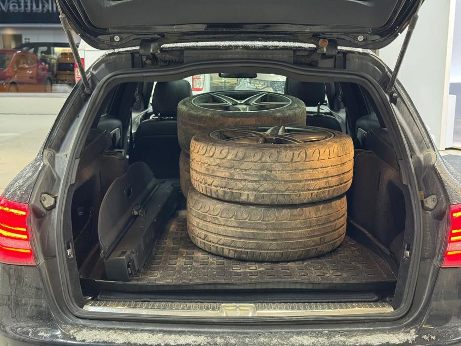 MERCEDES-BENZ C 2016