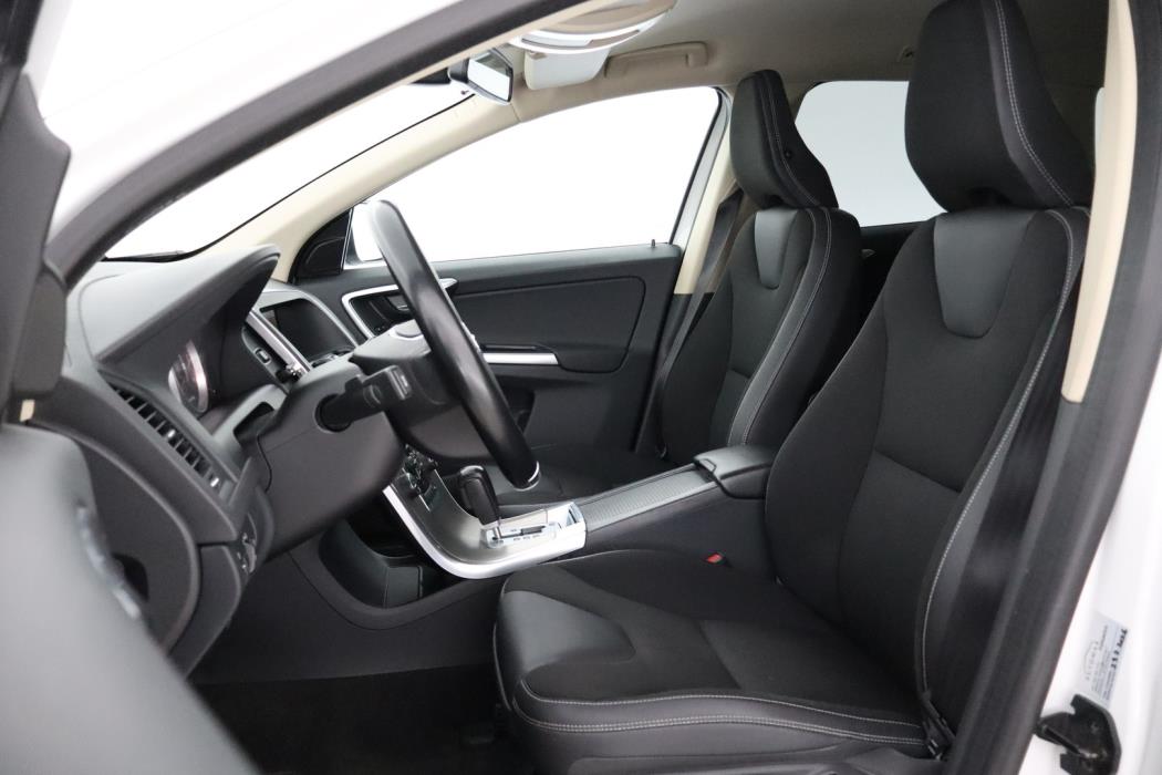VOLVO XC60 2011