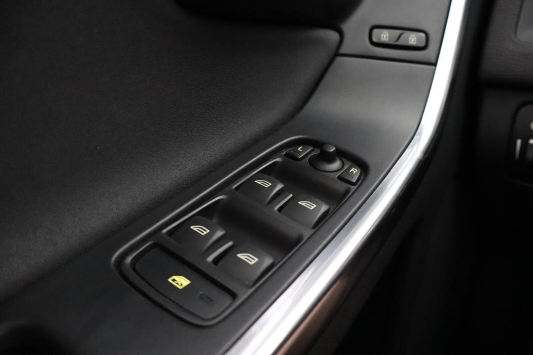 VOLVO XC60 2011