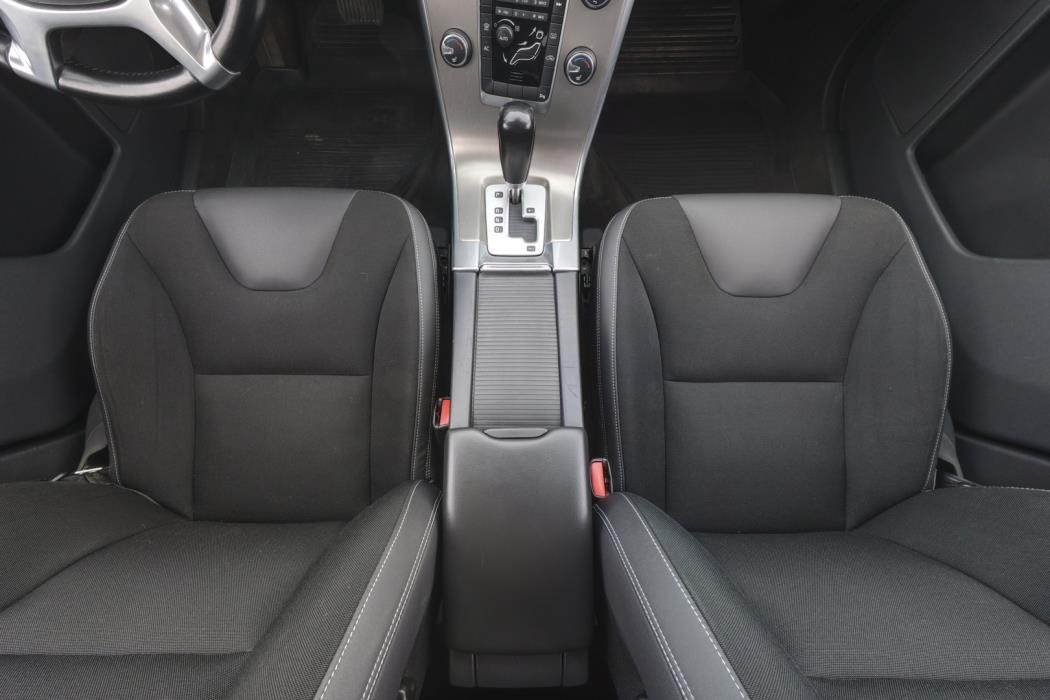 VOLVO XC60 2011