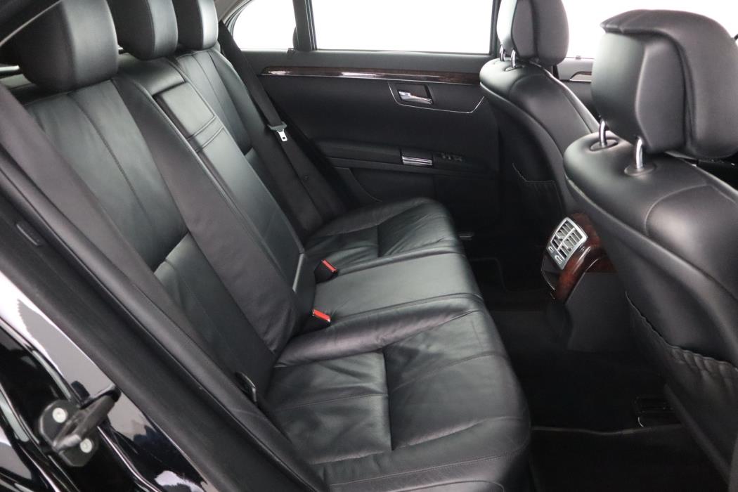 MERCEDES-BENZ S 2007