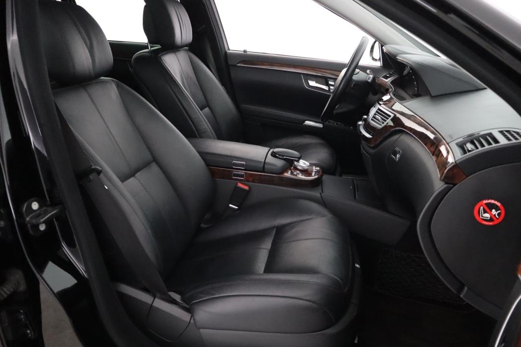 MERCEDES-BENZ S 2007