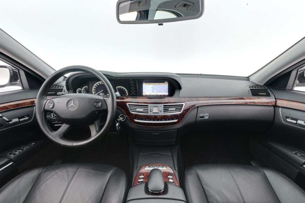 MERCEDES-BENZ S 2007