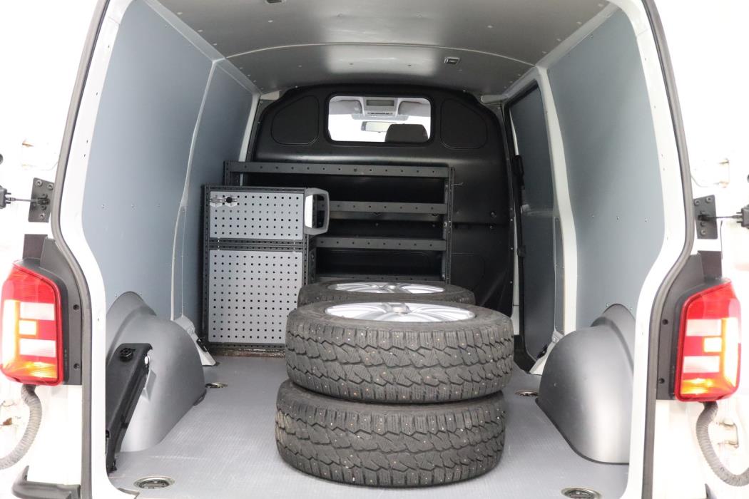 VOLKSWAGEN Transporter 2017