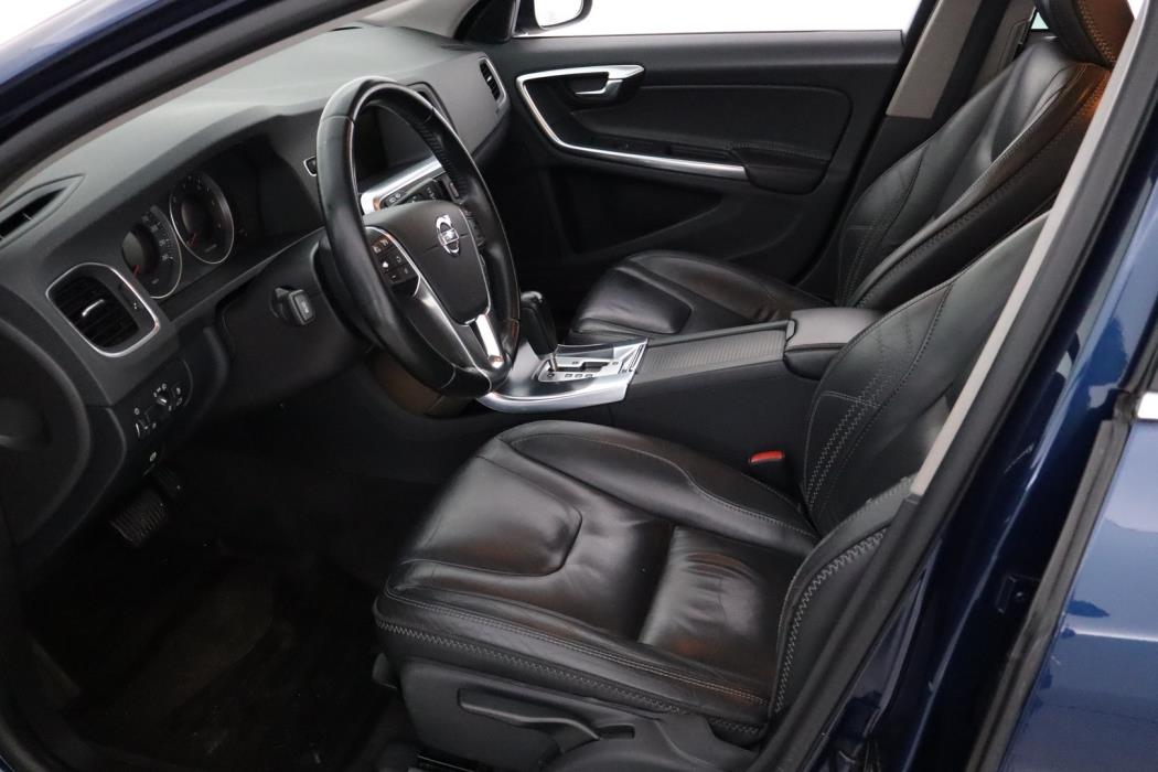 VOLVO V60 2012