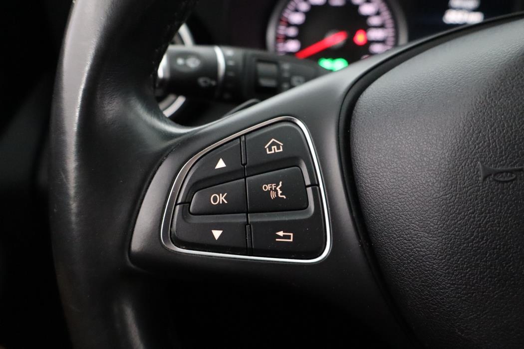 MERCEDES-BENZ C 2015