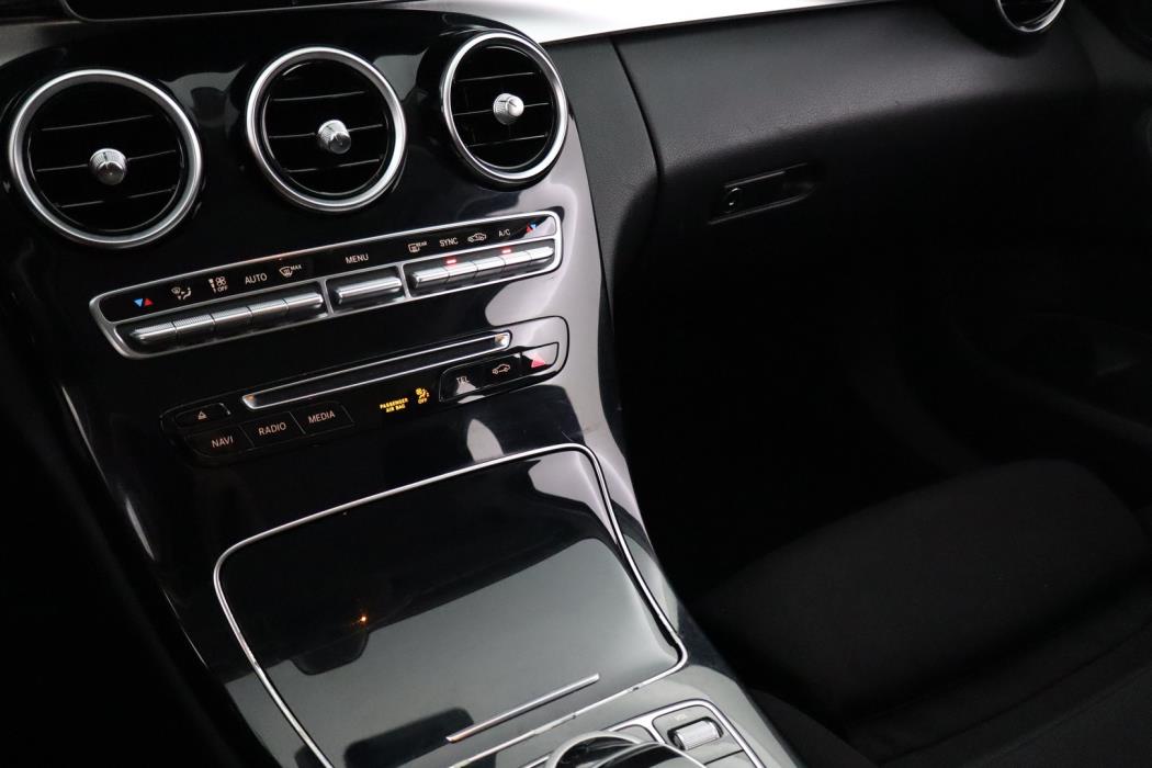 MERCEDES-BENZ C 2015
