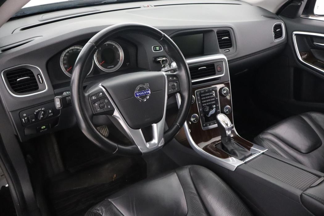 VOLVO V60 2013
