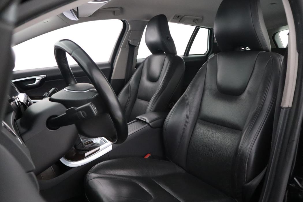VOLVO V60 2013