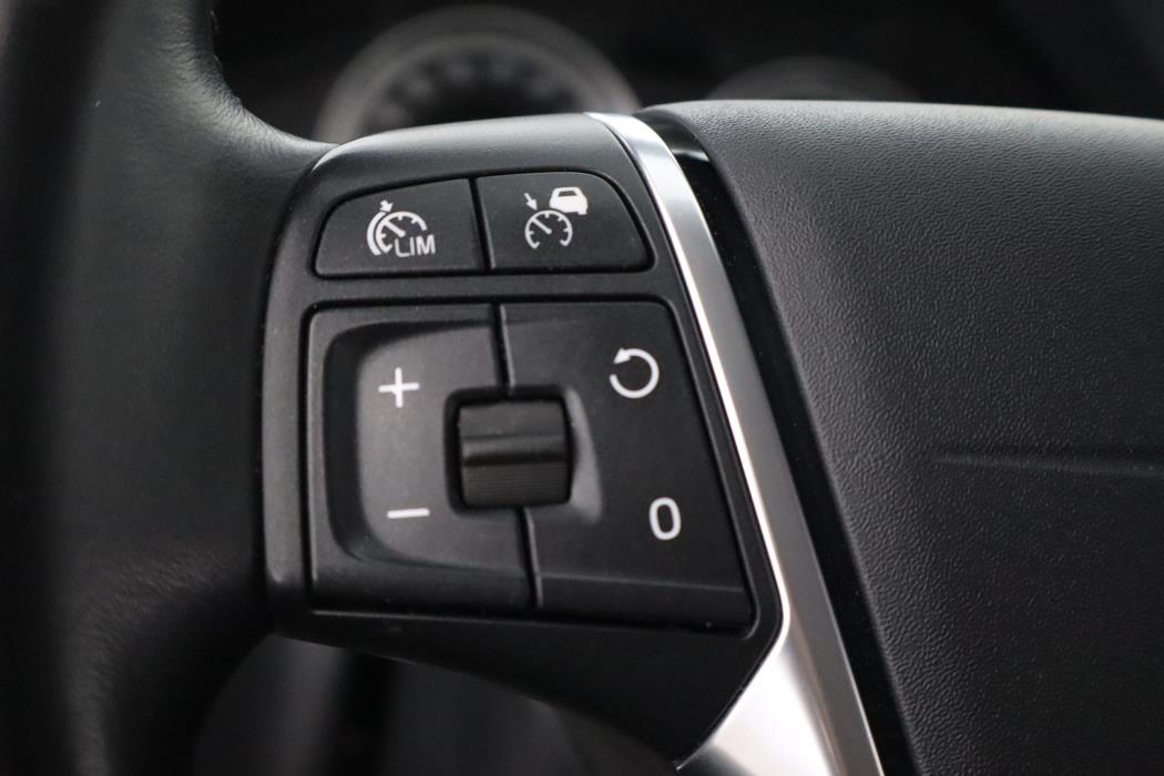 VOLVO V60 2013