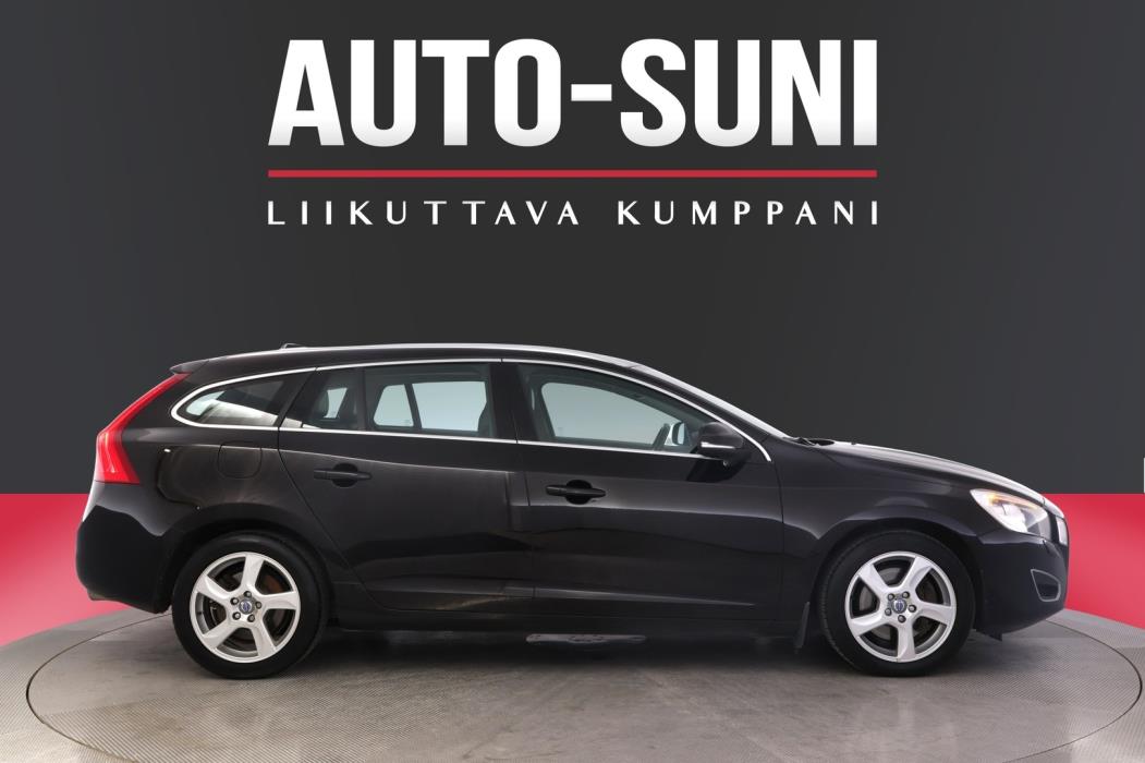 VOLVO V60 2013