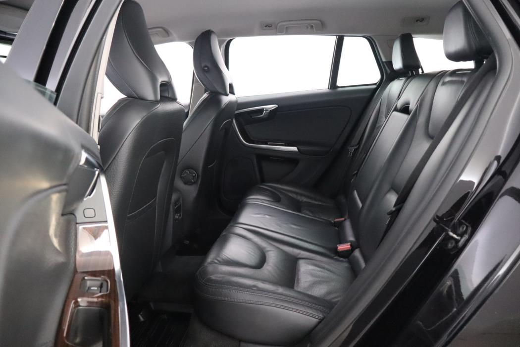 VOLVO V60 2013