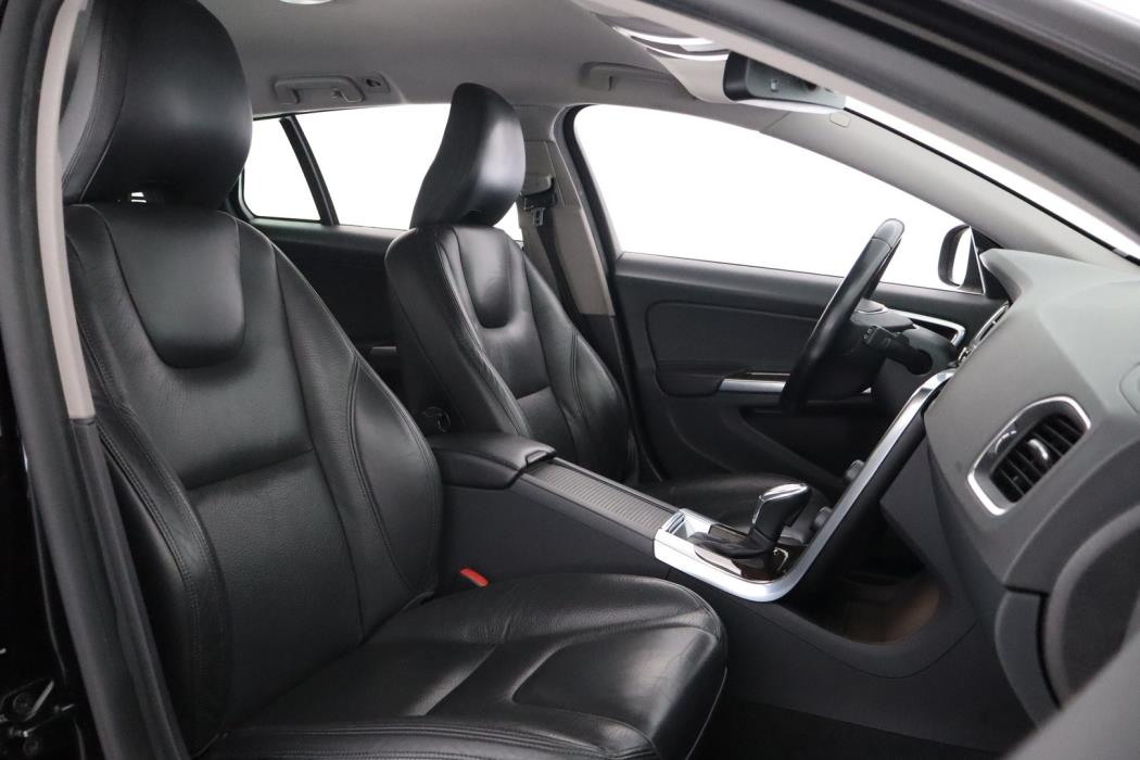 VOLVO V60 2013